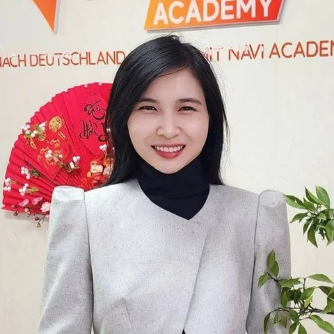 Cô Tường Ngân
